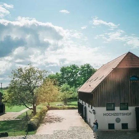 Hofcafe Glaisin Bed & Breakfast Ludwigslust